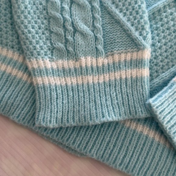 Taylor Swift Version 1989 Chunky Knit Long Sleeve Cardigan Oversized Medium NWT - Picture 7 of 9